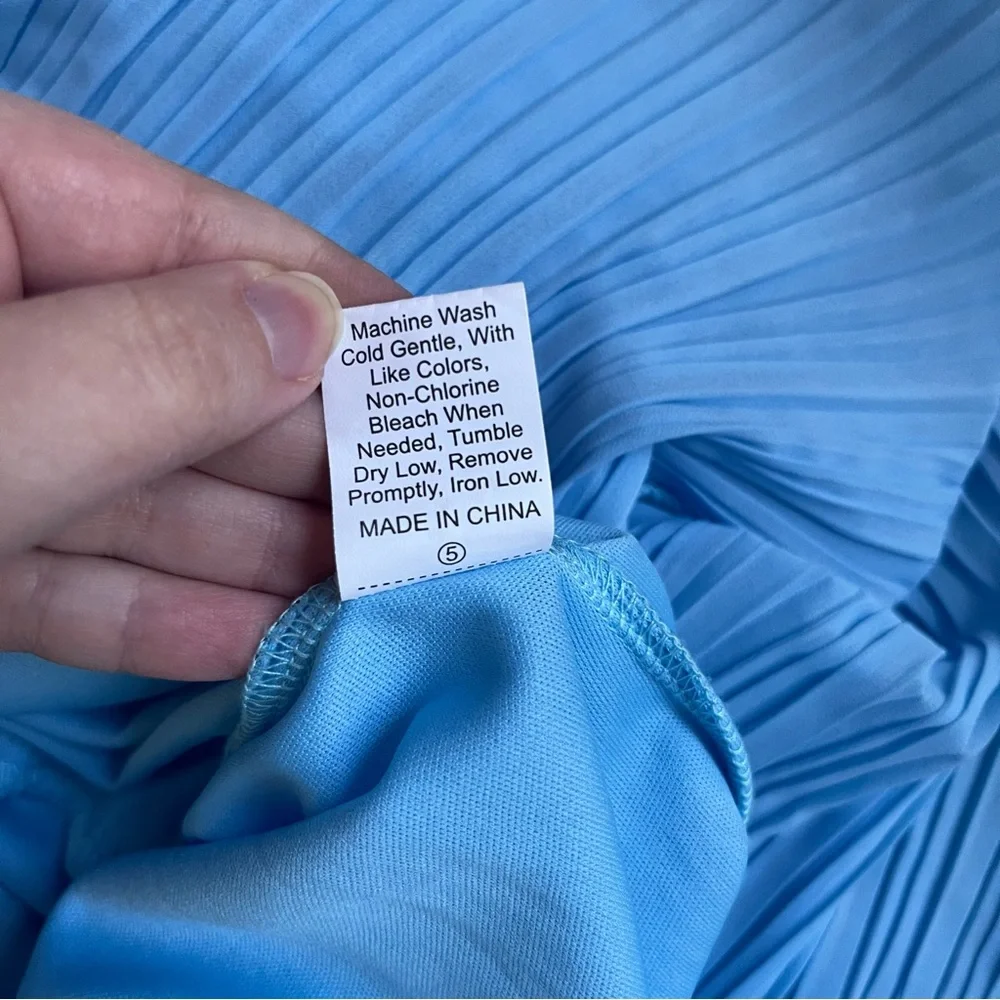 OFF THE SHOULDER TIERED PLEATED MIDI CHIFFON DRESS IN LIGHT BLUE SIZE MEDIUM - Picture 15 of 16